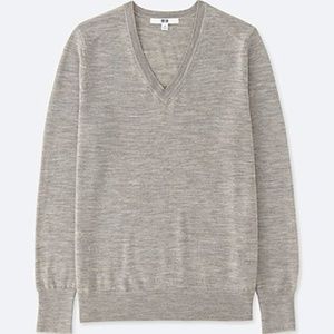 Uniqlo Extra Fine Merino V-neck Sweater